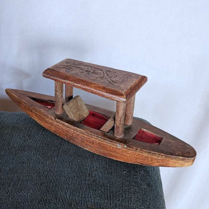 Kashmiri Wooden Shikara Boat Gyawun