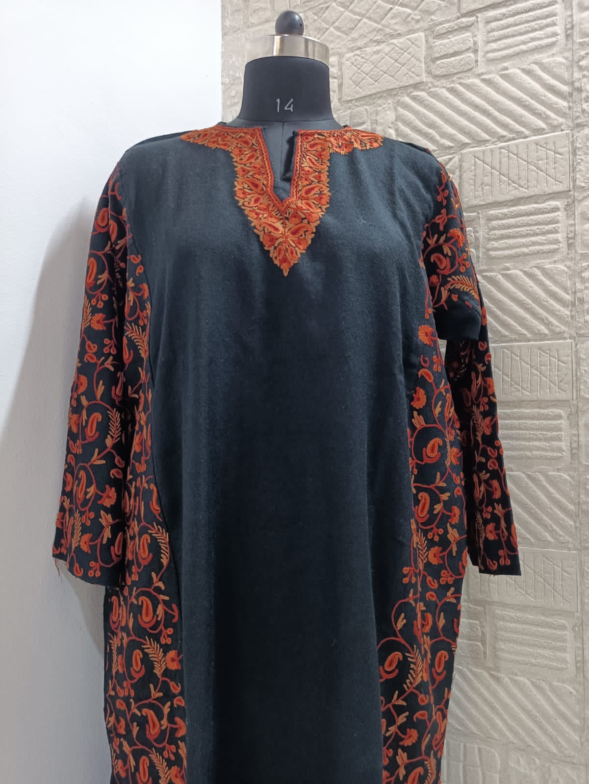 Black Pure Raffal Pheran With Red Hand Aari Embroidery - Gyawun
