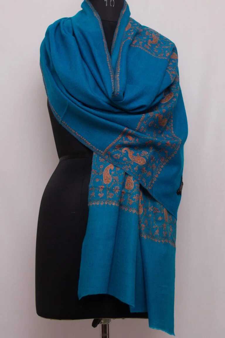 blue pashmina sozni stole 1