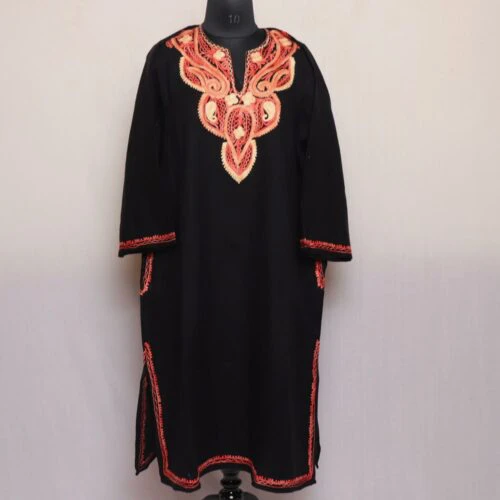 bueatiful black woolen pheran 2