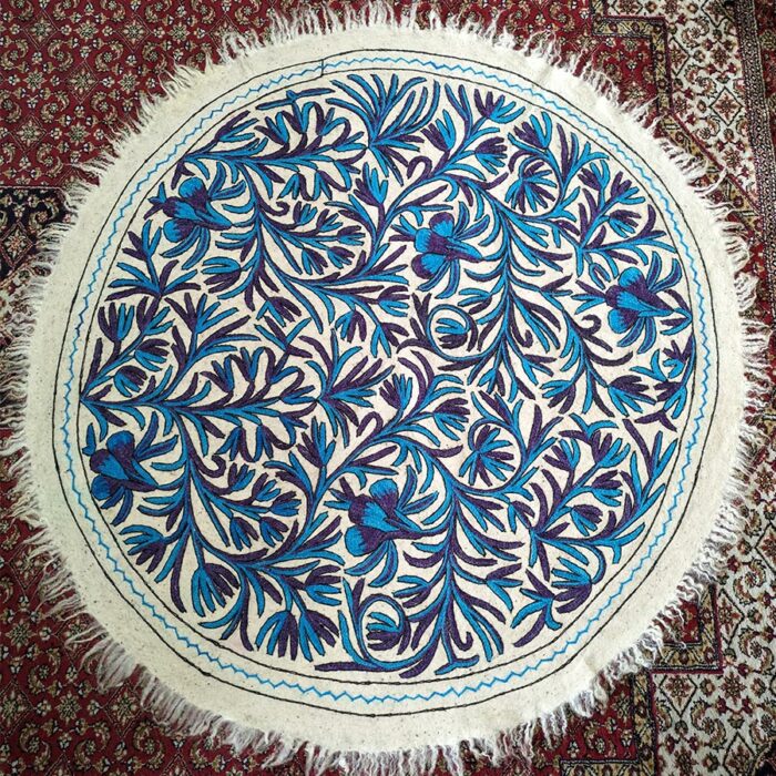 large round rug