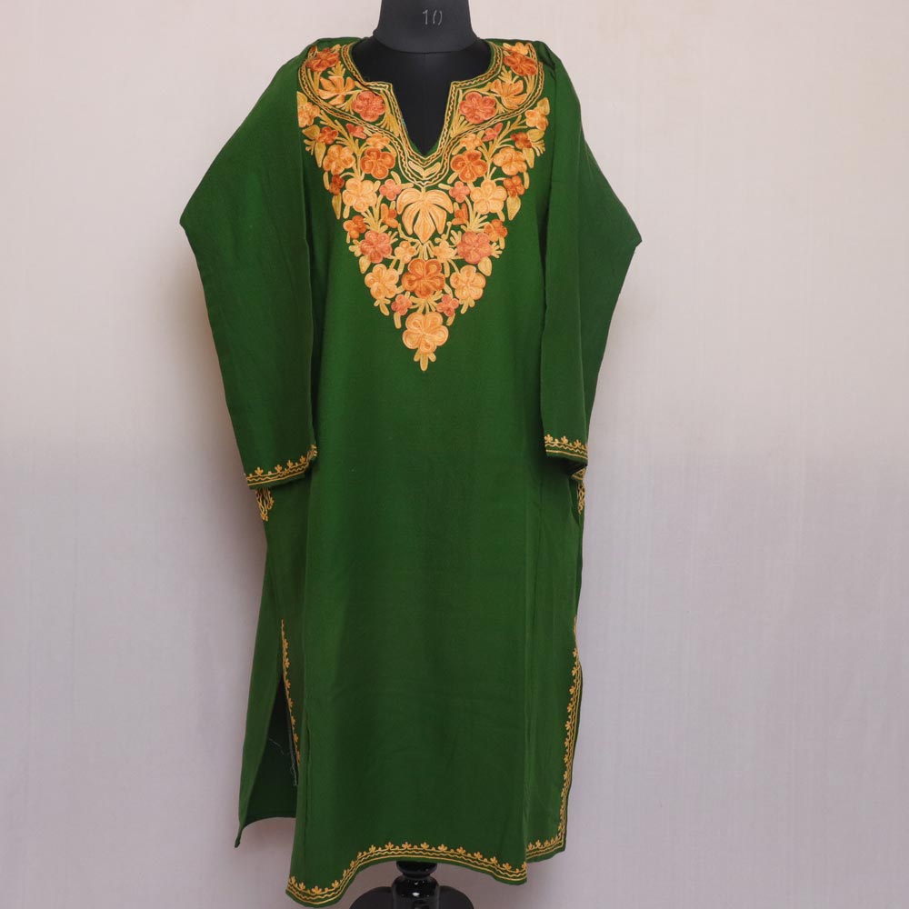 Jammu and kashmir | Traditional indian dress, Traditional dresses, Indian  fashion