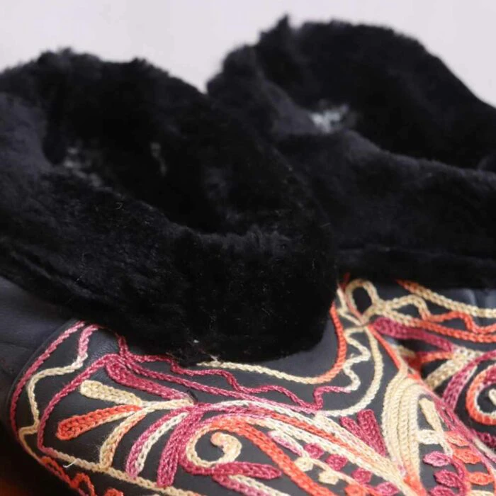 Kurhun Leather Fur Socks with Ari Embroidery (5) - Image 2