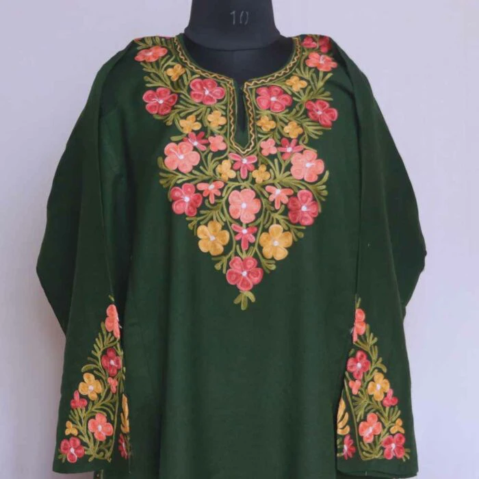 Green Raffal Balgarden Kashmiri Phiran Co-ord Set - Image 2