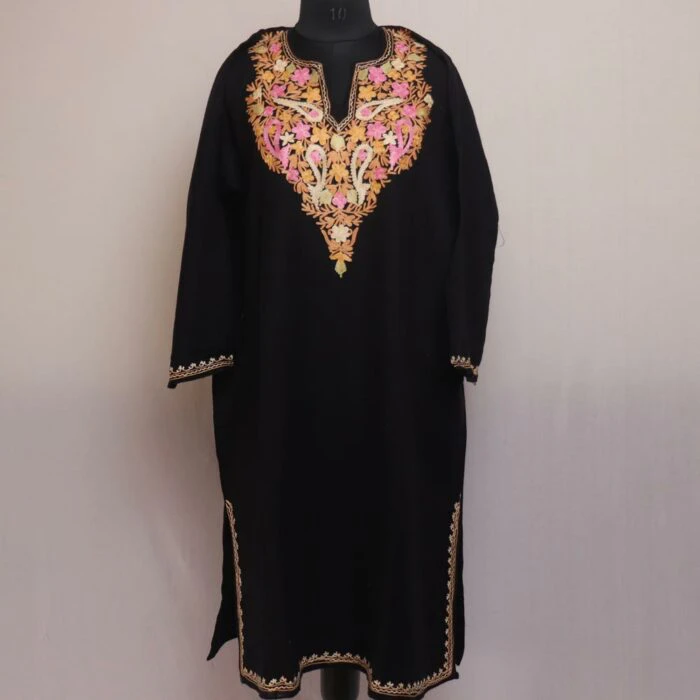 Noir Elegance: Black Kashmiri Pheran with Aari Embroidery