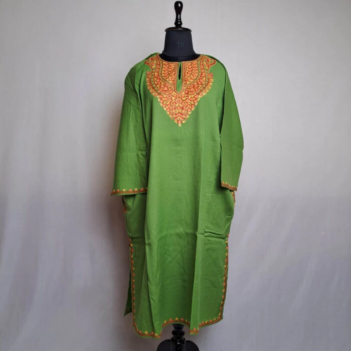 Sukoon Green Aari Handwork Pure Wool Kashmiri Pheran - Image 2