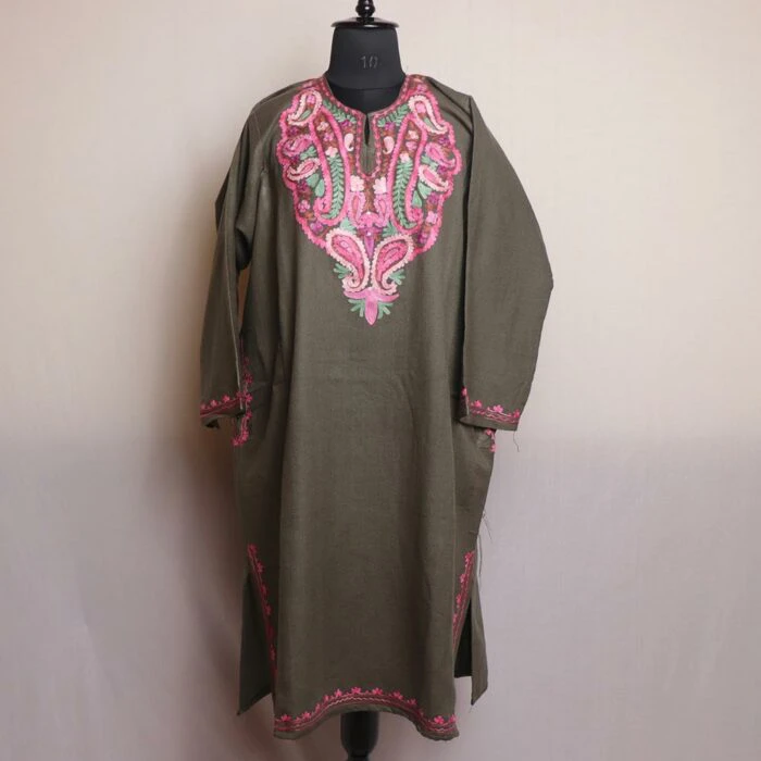 Beige Kashish Kashmiri Pheran With Aari Work