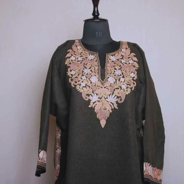 Meeri Women Tweed Aari Zari Kashmiri Pheran - Image 3