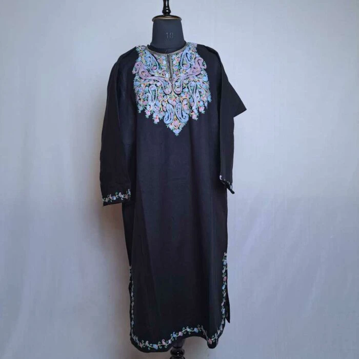 Tanzeel Black Premium Cashmilon Ari Kashmiri Pheran - Image 3