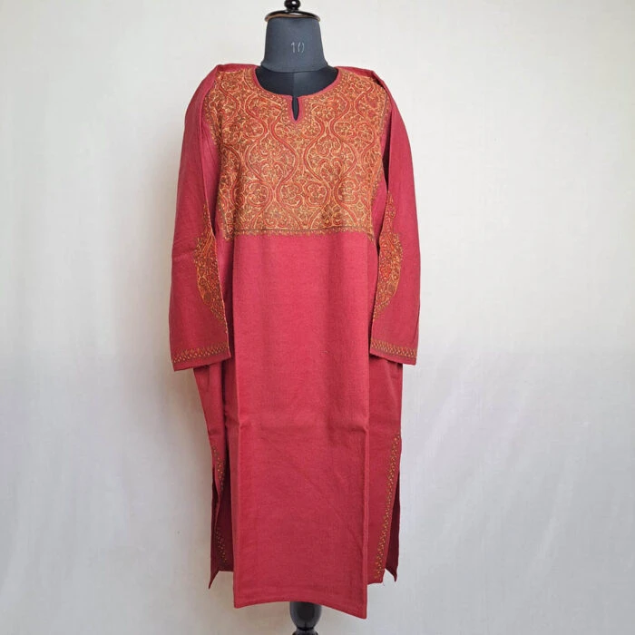 Regal Maroon Kashmiri Pure Wool Pheran with Sozni Hand Embroidery - Image 2