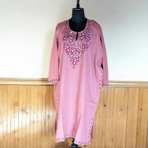 Kashmiri designer pheran 20240214 02a