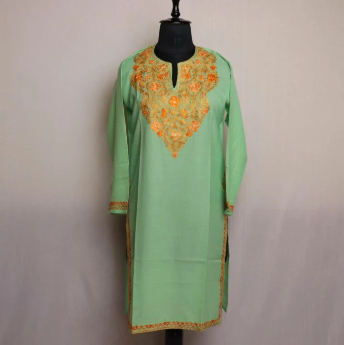 green aari kurta 1