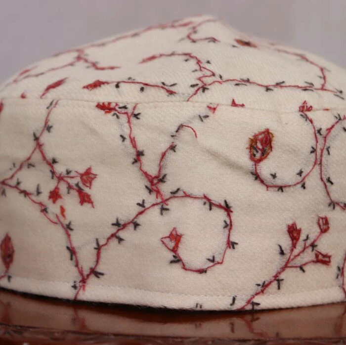 Kashmiri White Toosha Sozni Cap - Image 2