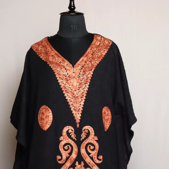 Black Aari Embroidered Kashmiri Kaftan – Crush Cotton (L50) - Image 3