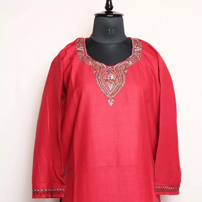 Qarar Maroon Cotton Kurta with Sozni Handwork 2 jpg