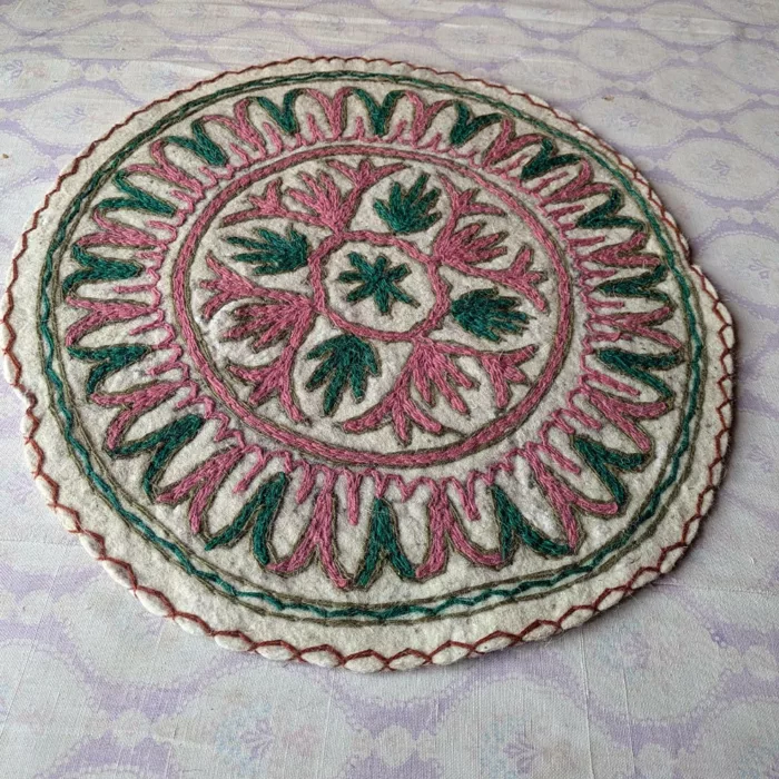 green pink rug