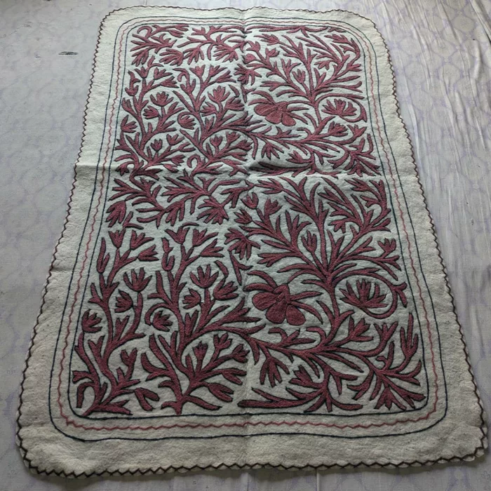 Gami Kashmiri Winter Namda 6×4Ft Pure Wool Handmade Aari Embroidered