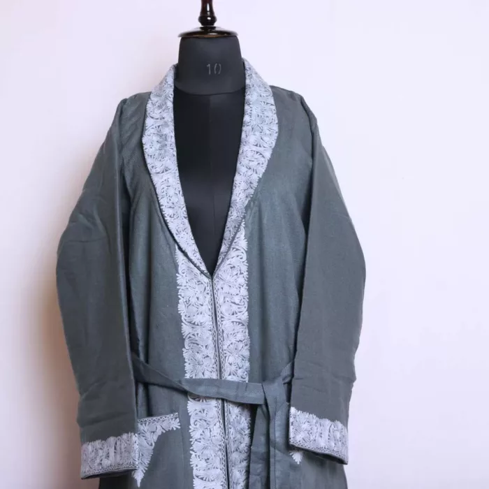 Dressing gown embroidery kashmiri 20241003 23 jpg