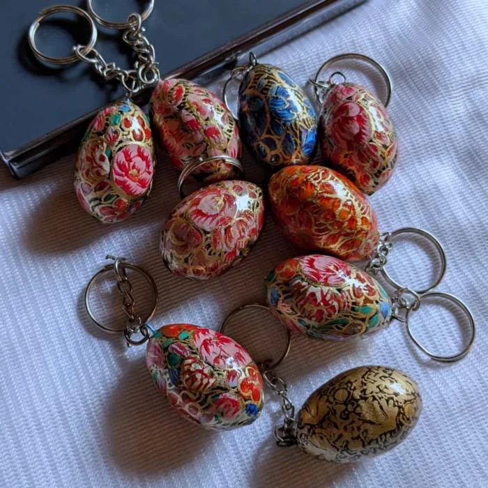 Kashmiri paper machie keychain clutch02