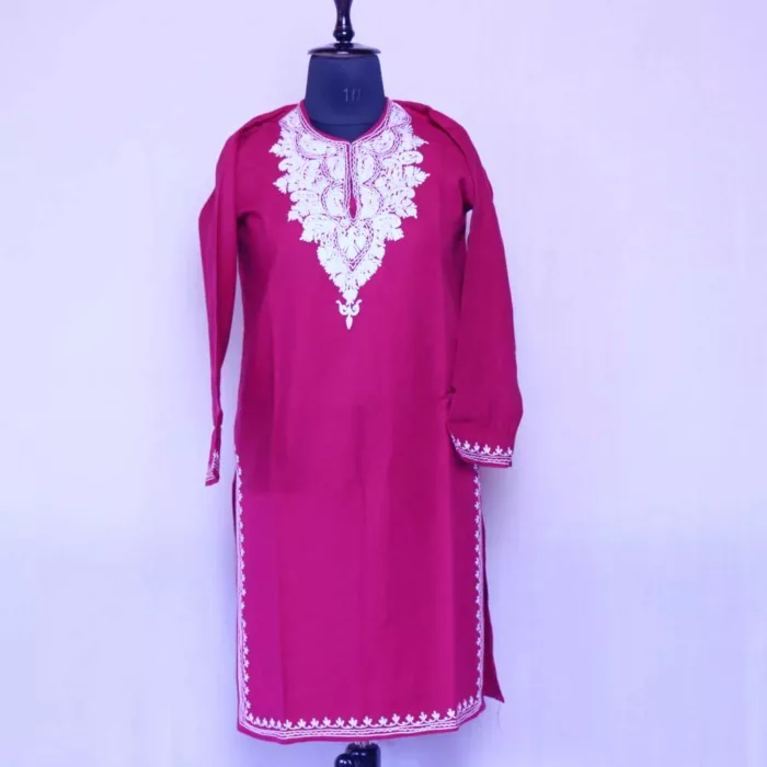 Kashmiri pheran female pink 20241011 03 jpg