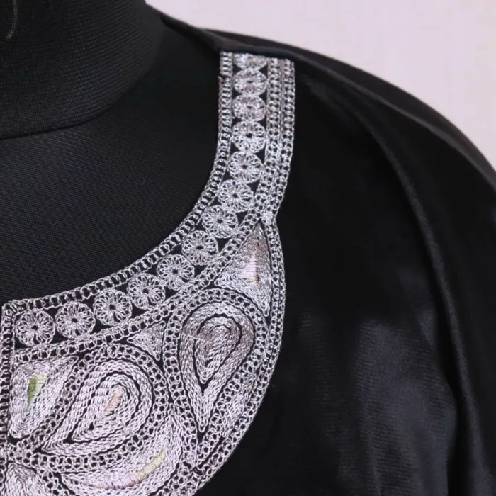 Black Velvet Tilla Pheran Kurta from Kashmir - Iltija - Image 3