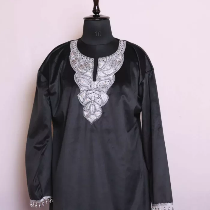 Black Velvet Tilla Pheran Kurta from Kashmir - Iltija - Image 2