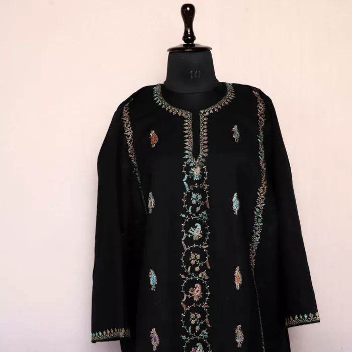 black needle work pheran 6 jpg