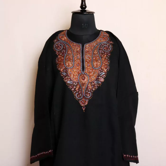 Black Naldar Kashmiri Pheran in Pure Wool with Sozni Handwork