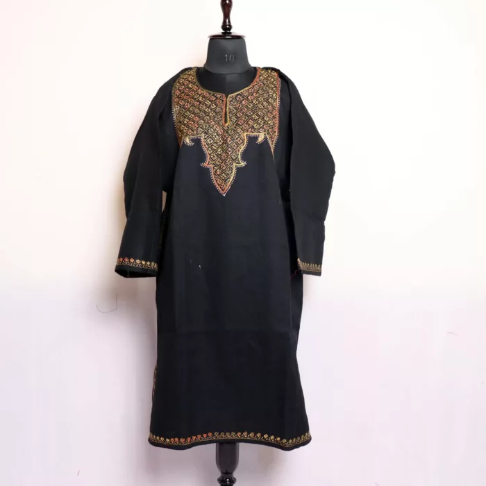 Burza Black Kashmiri Pheran in Pure Wool with Sozni Handwork - Image 2