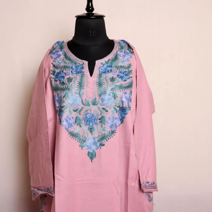 Saba Pink Kashmiri Pheran with Aari Embroidery – Stylish & Warm Winter Wear (W48)