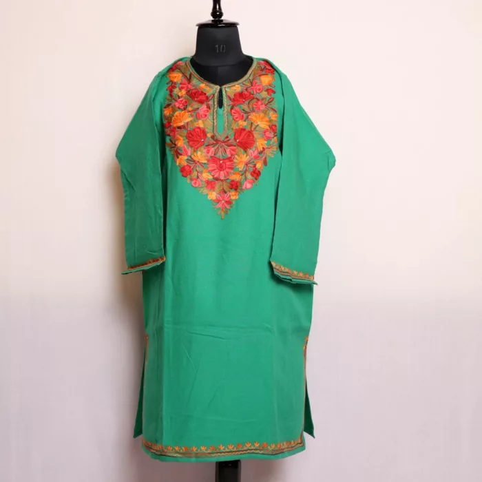 kashmiri pheran feran cashmilon gyawun aari wool dress embroidery 59 jpg