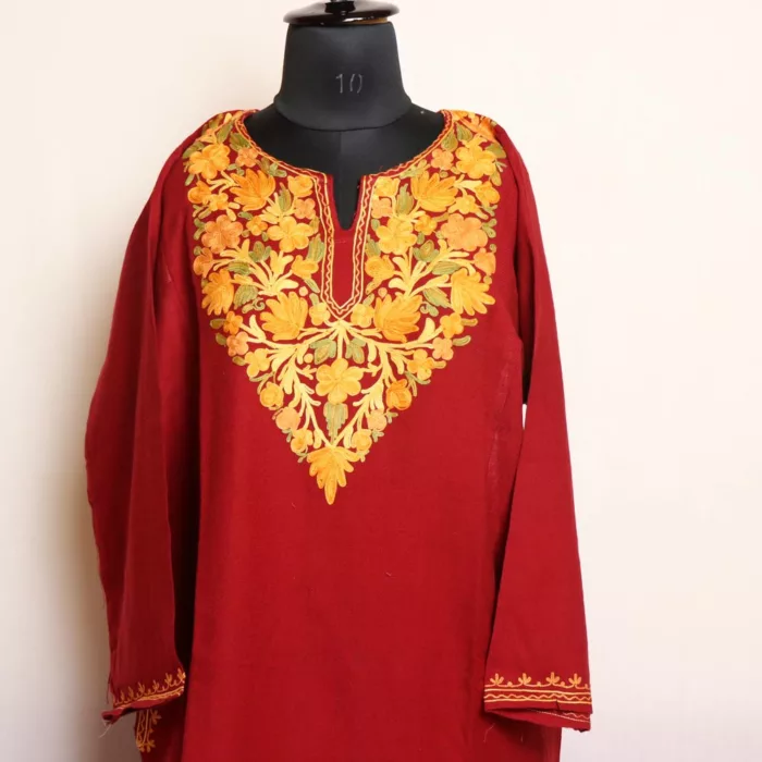 Nazakat Maroon Kashmiri Pheran with Aari Embroidery – Stylish & Warm Winter Wear (W46)