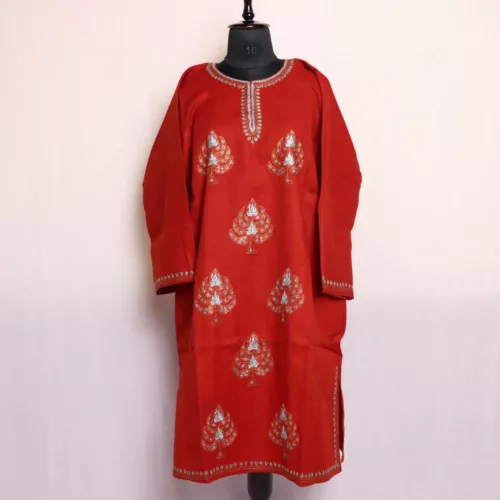 maroon chinar design sozni pheran 1