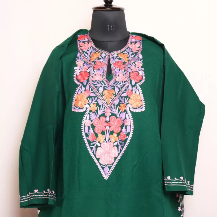 Kashmiri Dark Green Cashmilon Habba Pheran: Elegent and Detailed Aari Embroidery - Image 2