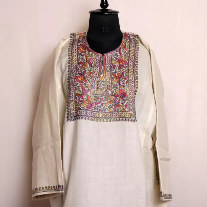 Kashmiri Phiran in White With Sozni Handwork  | कश्मीरी फेरन