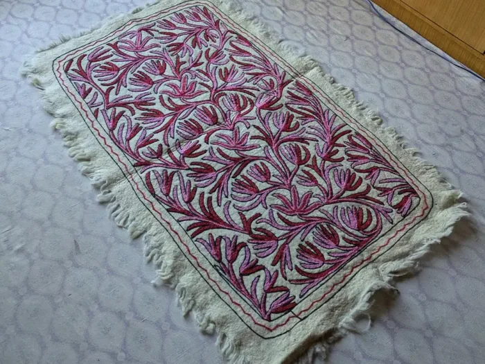 pink white rug namdah