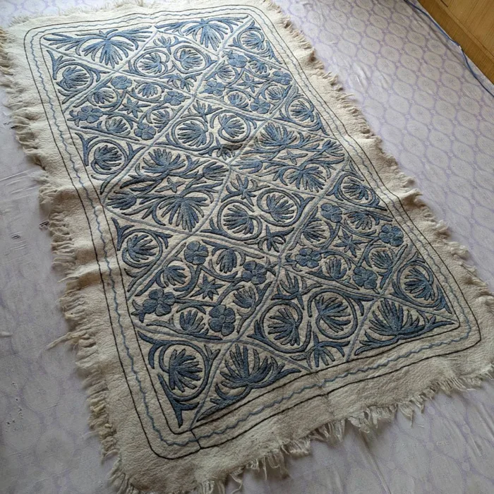 Kashmiri Pure Namda Rug, Pure Wool and Hand Embroidered | Timeless Elegance Namda  (Size: 6*4 feet)