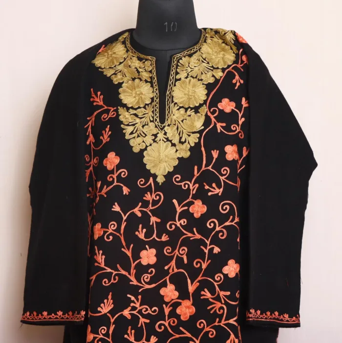 Zara Cashmilon Akh Rang Jaal Front Panel Designed Pheran with Full Aari Embroidery - Image 2