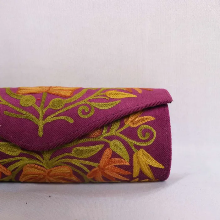 Kashmiri embroidery round clutch 05