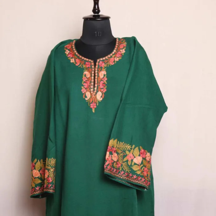 Kashmiri woolen pheran dress 03