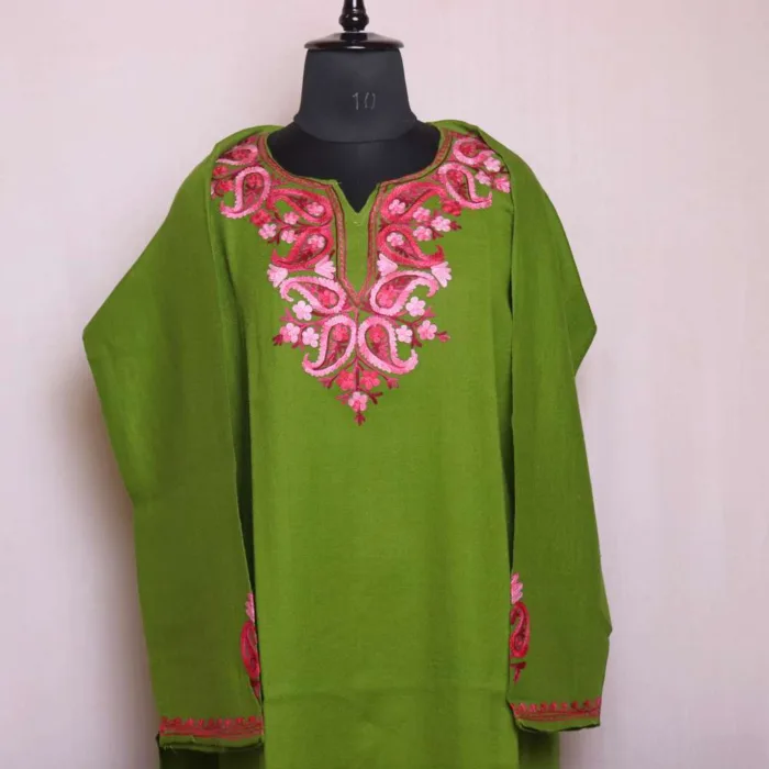 Pheran kurta woolen women BA 02 jpg