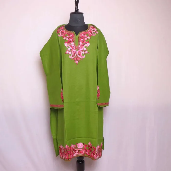 Pheran kurta woolen women BA 03 jpg