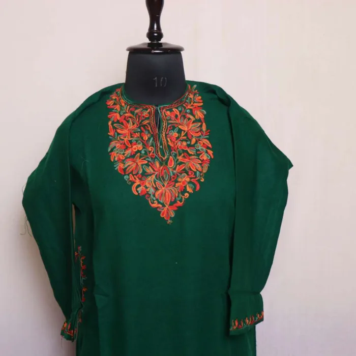 ShortpheranKashmiri dress 18 jpg