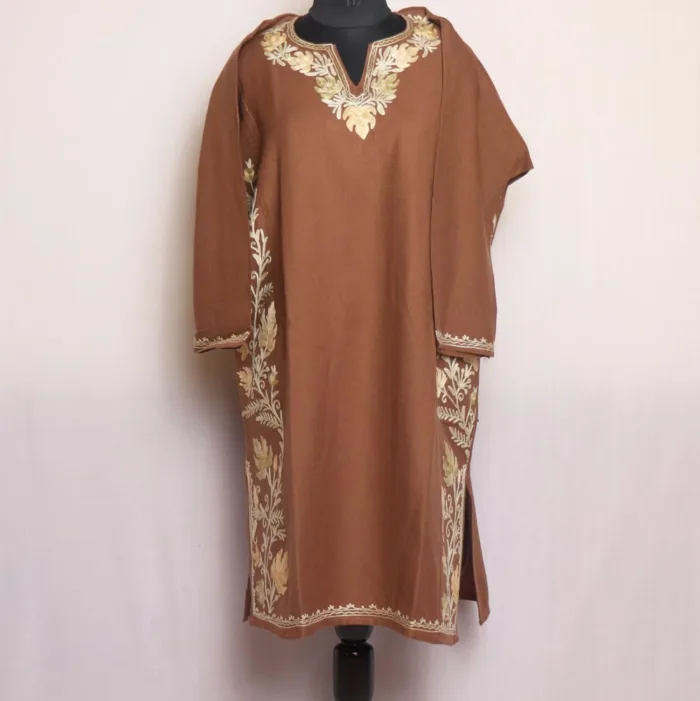 kashmiri latest design embroidery pheran 35