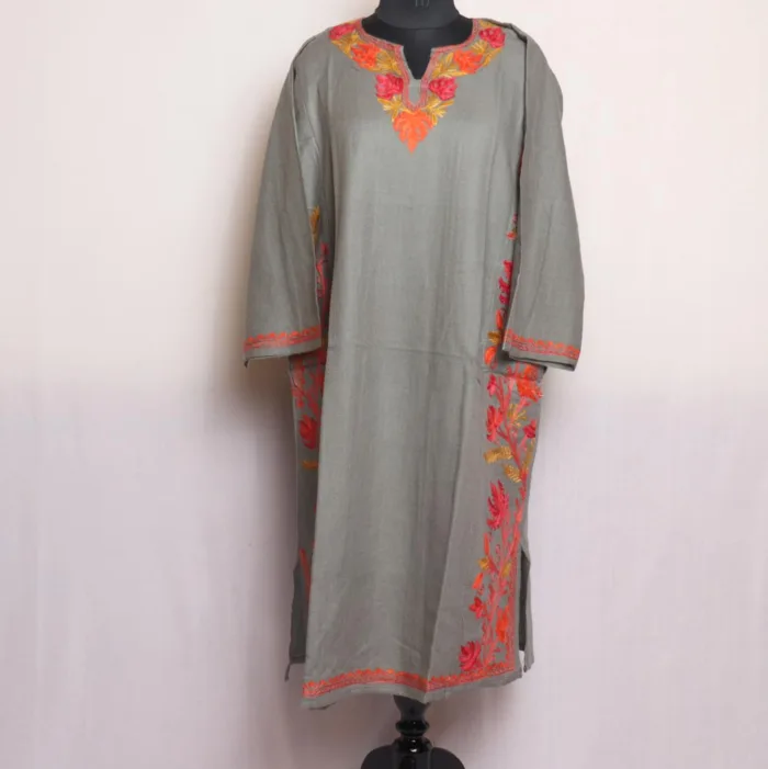 kashmiri latest design embroidery pheran 6