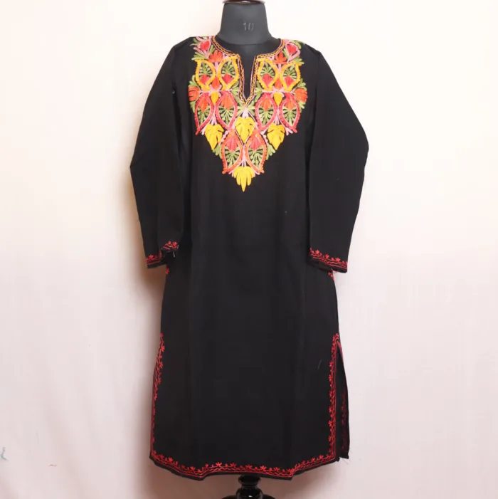 Sophisticated Black Cashmilon Pheran with Artistic Aari Detailing - Munawarabad Collection - Image 2