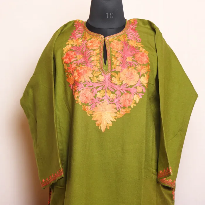 Sophisticated Green Cashmilon Pheran with Elegant Aari Designs - Munawarabad Collection