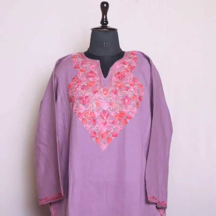 Kashmiri Light Purple Cashmilon Pheran | Feran with Graceful Aari Work - Khanyar Collection