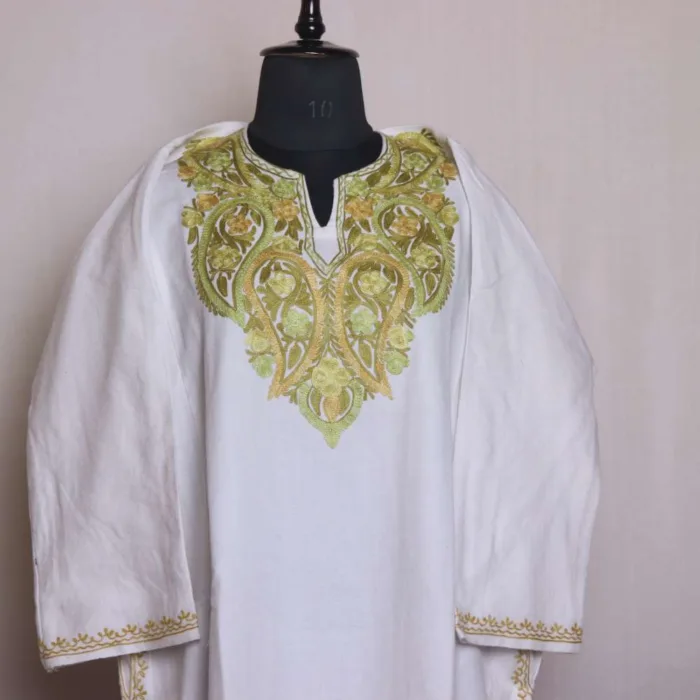 Timeless Kashmiri White Cashmilon Pheran with Aari Design - Khanyar Collection