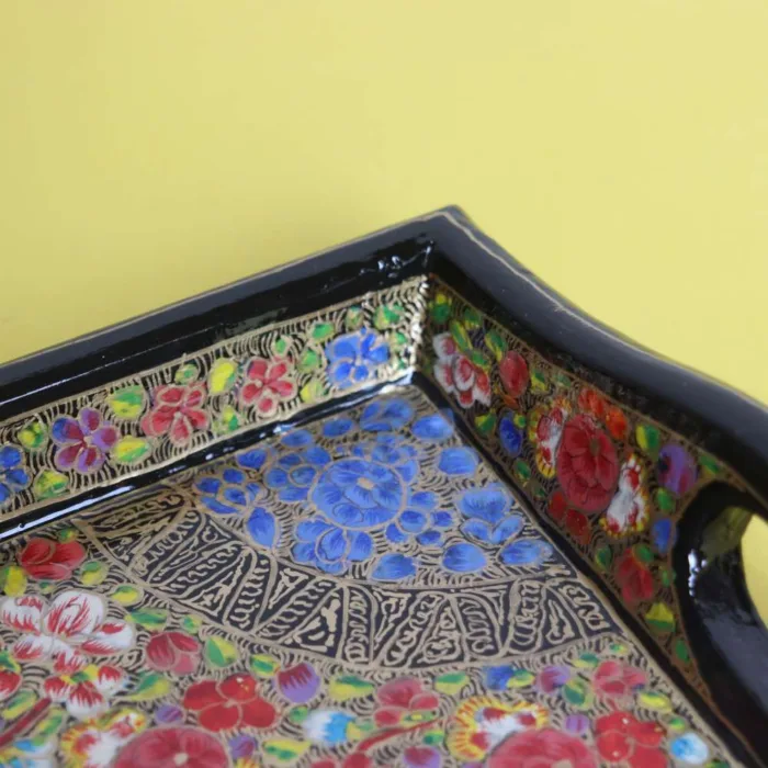 Traditional Kashmiri Paper Mache Tray with Multicolor Floral Patterns - Image 3